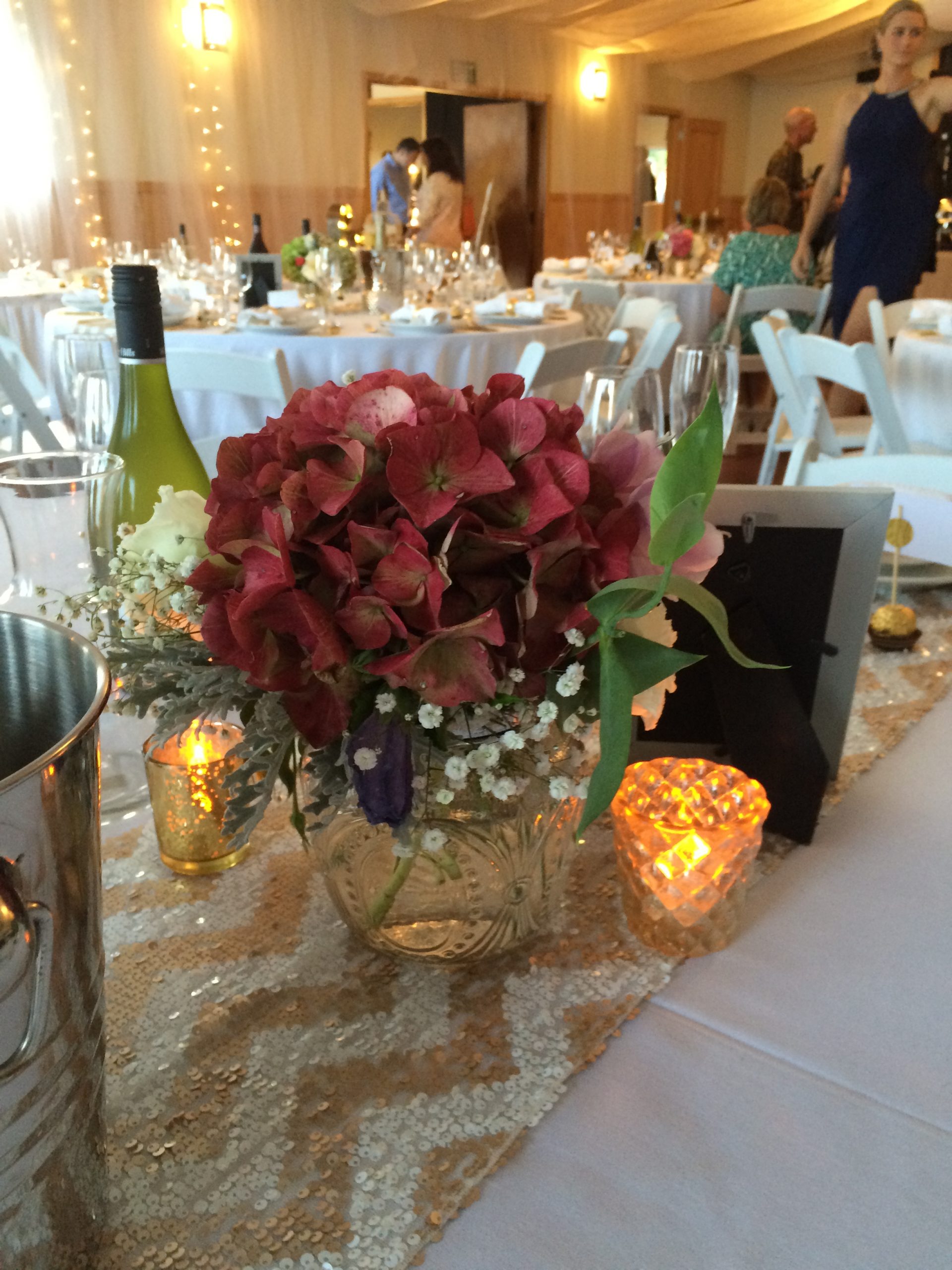 antique globe vase hire