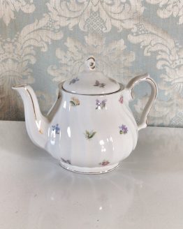 vintage teapot hire