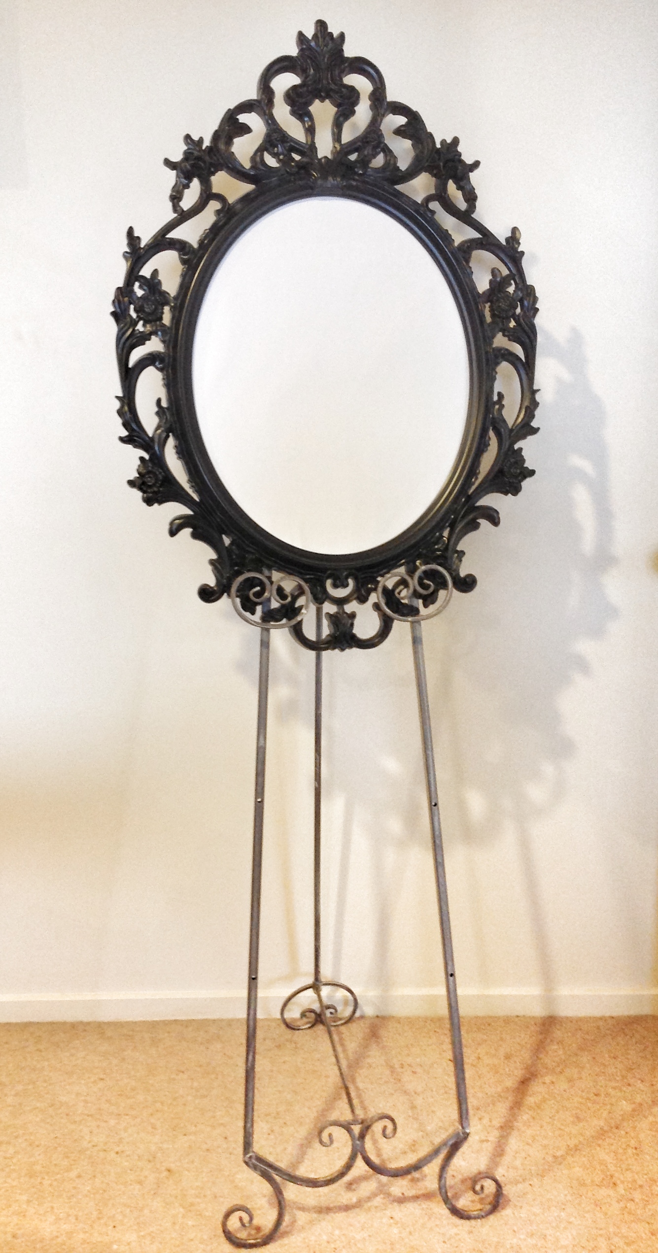 BLACK FRAME AND EASEL HIRE NZ