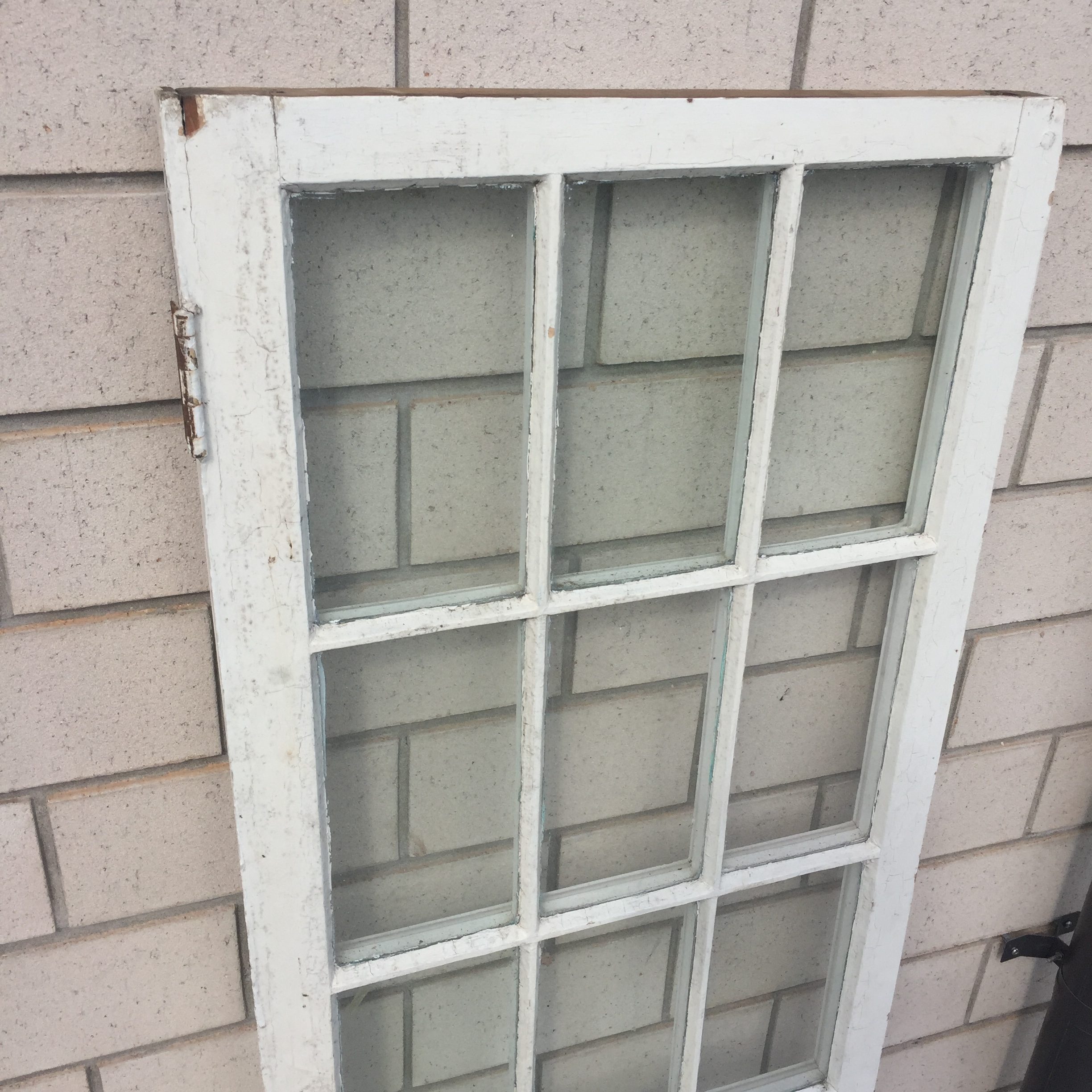 wooden pane seating chart