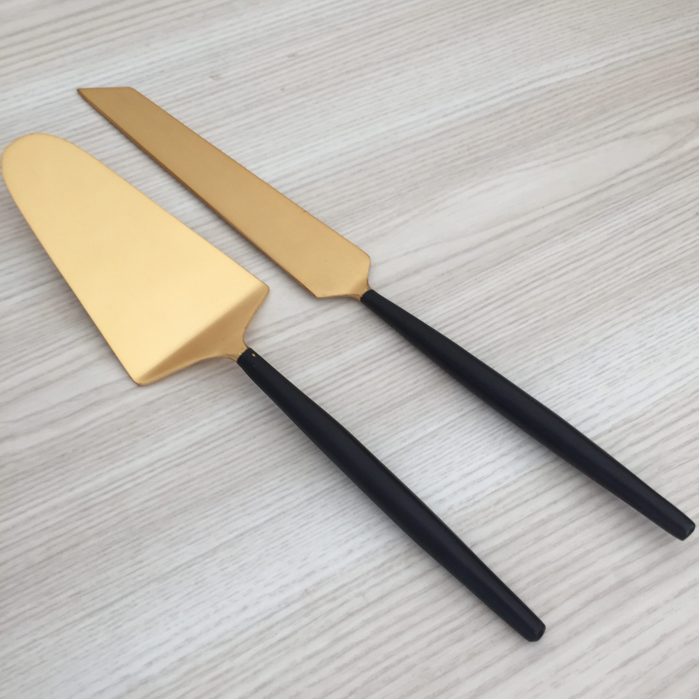 gold cake knife set hire nz