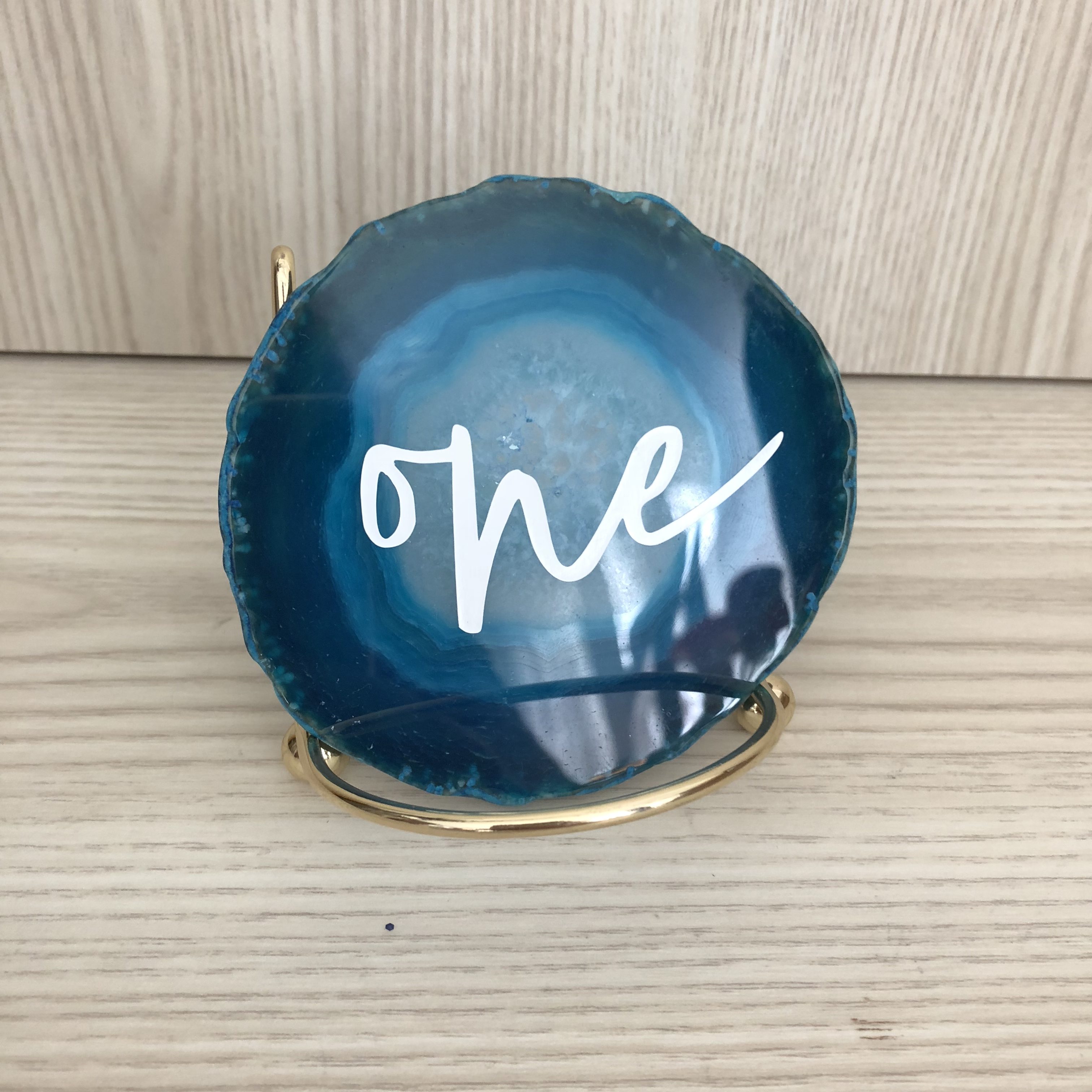 agate table number hire auckland