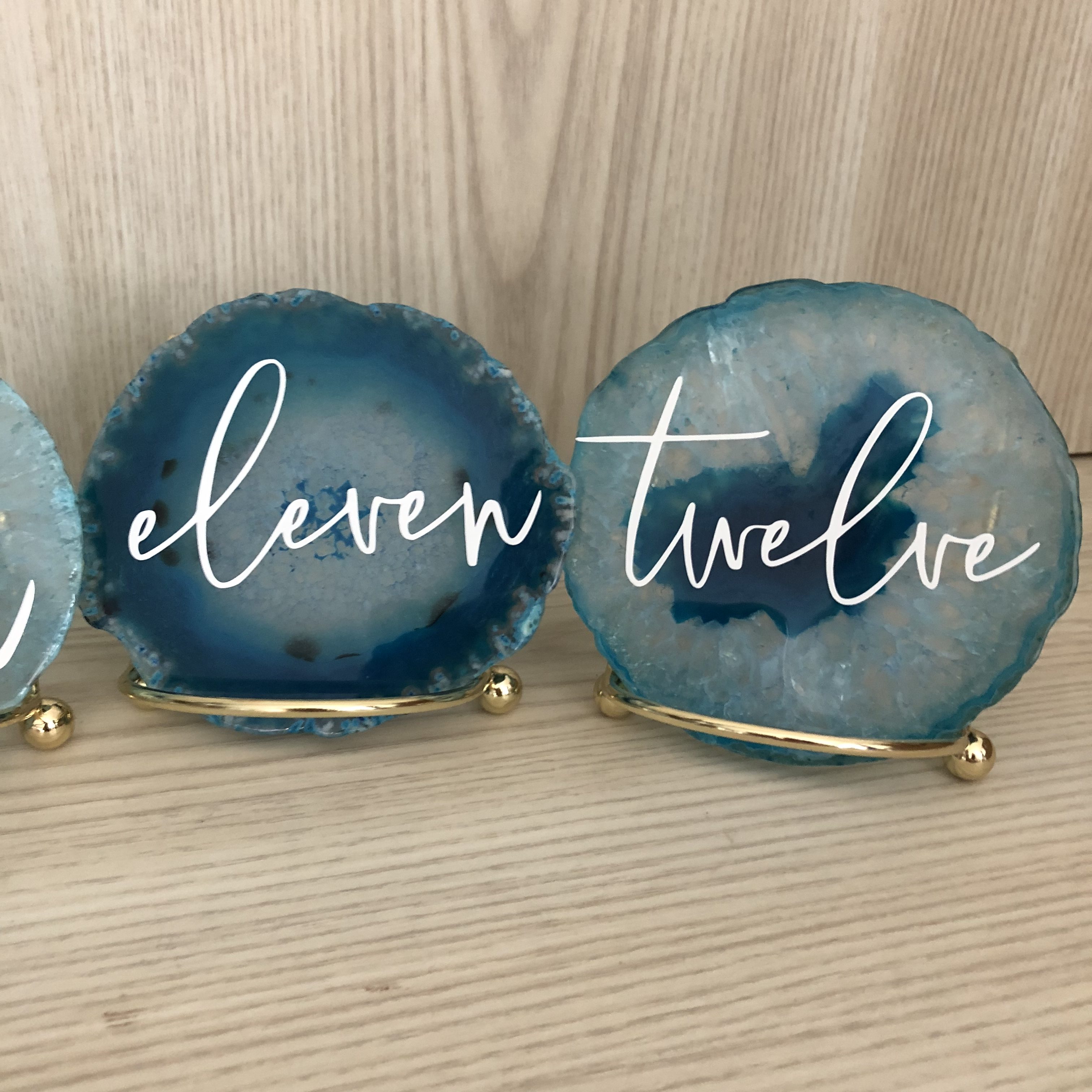 agate table number hire nz