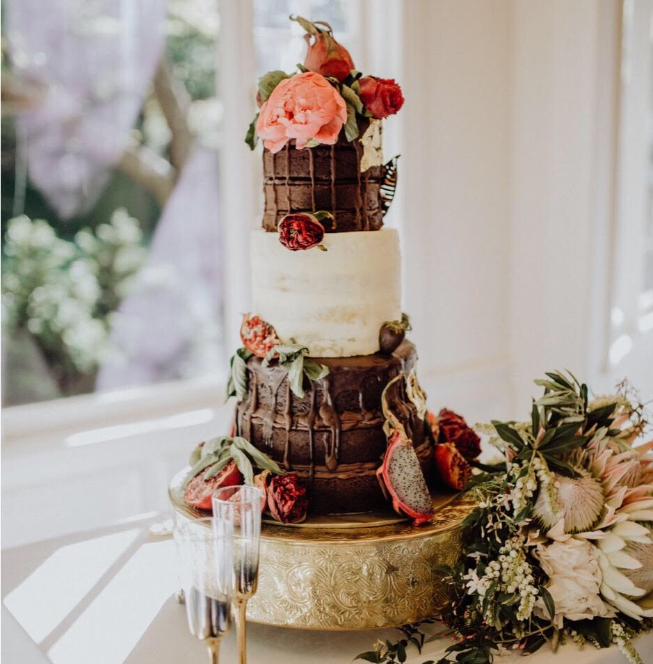 gold cake plateau hire nz