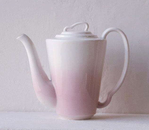 PRETTY IN PINK TEAPOT