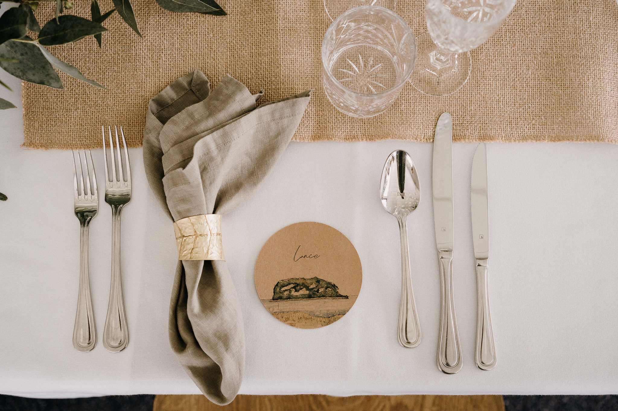 gold leaf napkin ring hire auckland nz