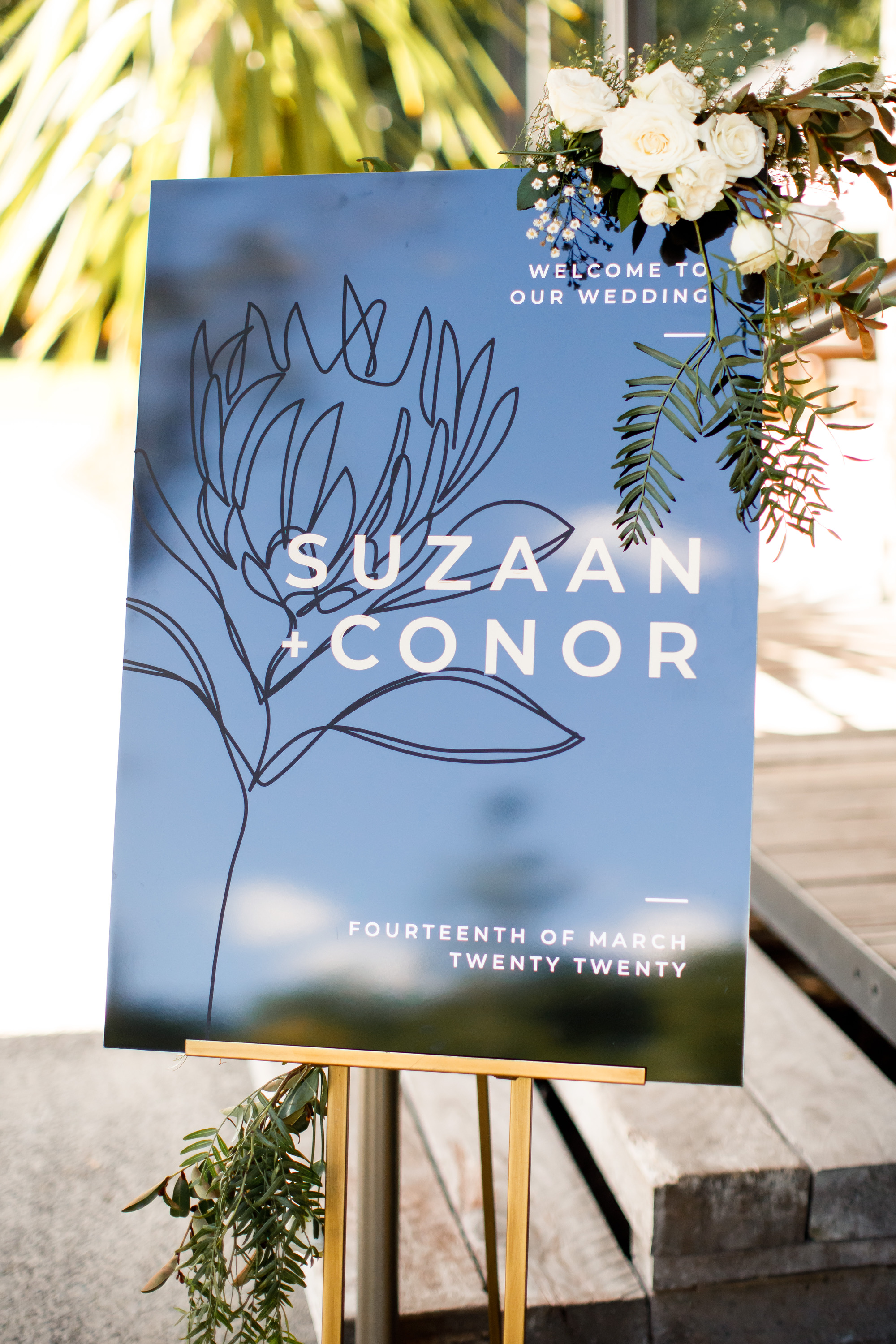 gold easel hire auckland nz