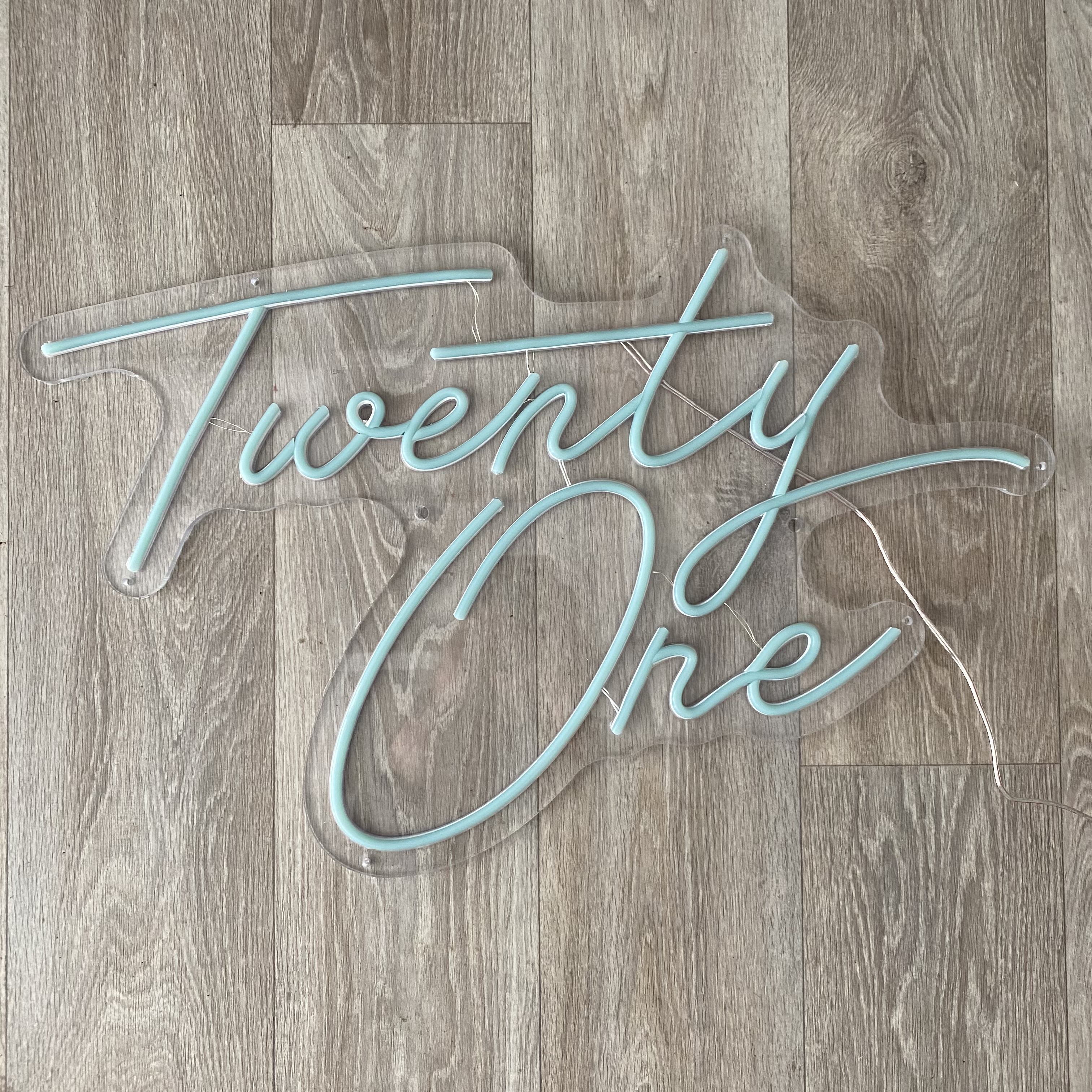 twenty one neon sign hire auckland