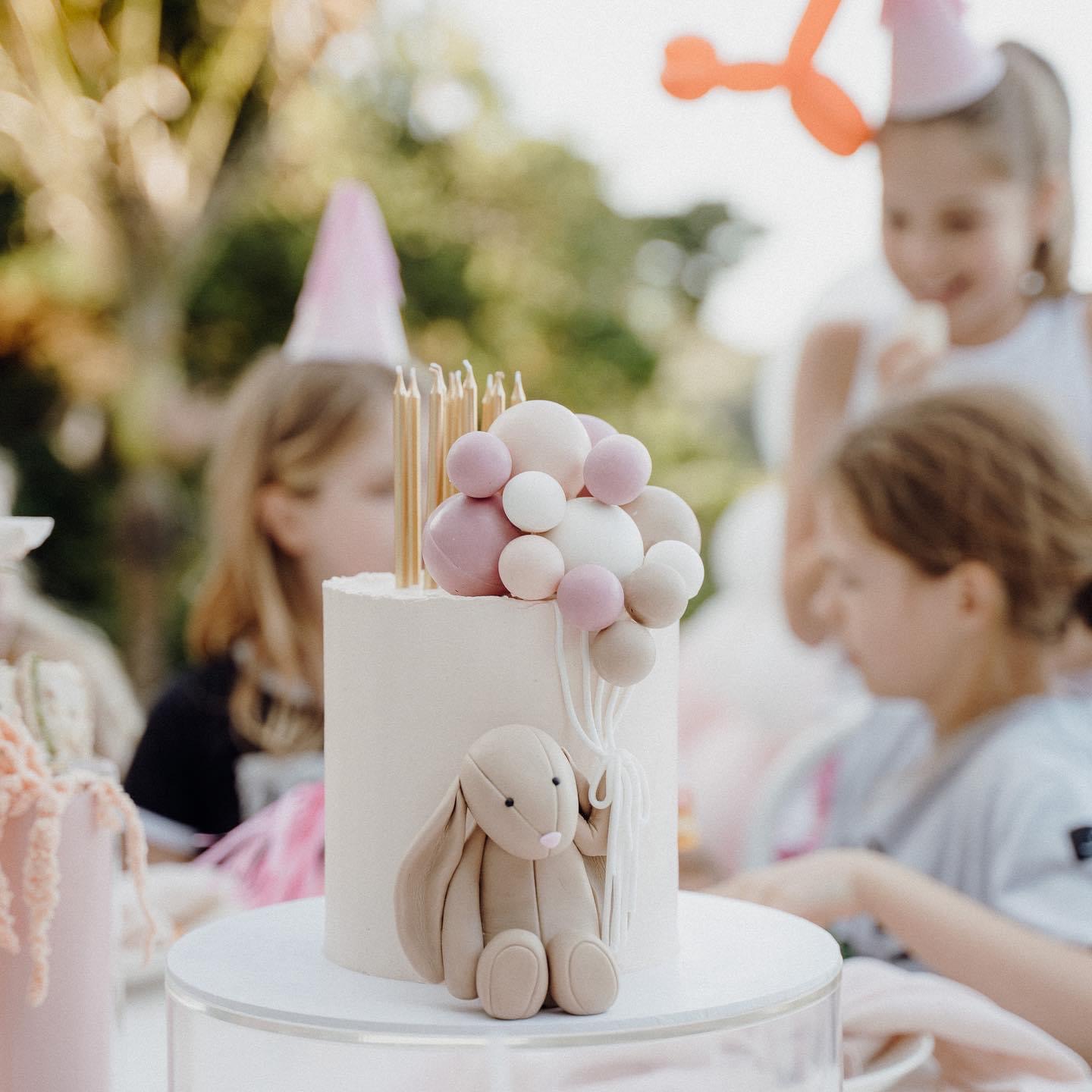 acrylic cake stand hire auckland nz