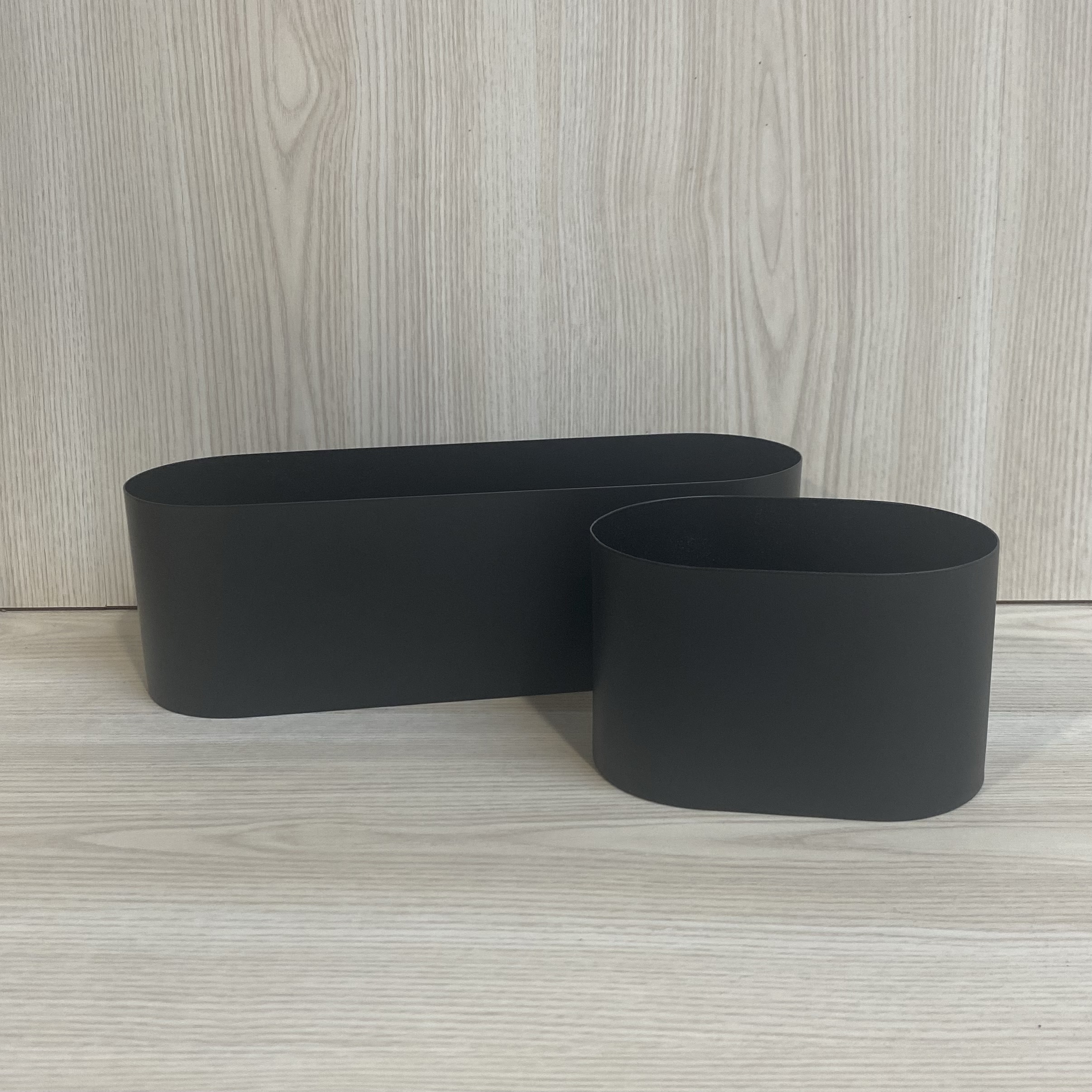 LOVE BOAT VASES BLACK TOGETHER