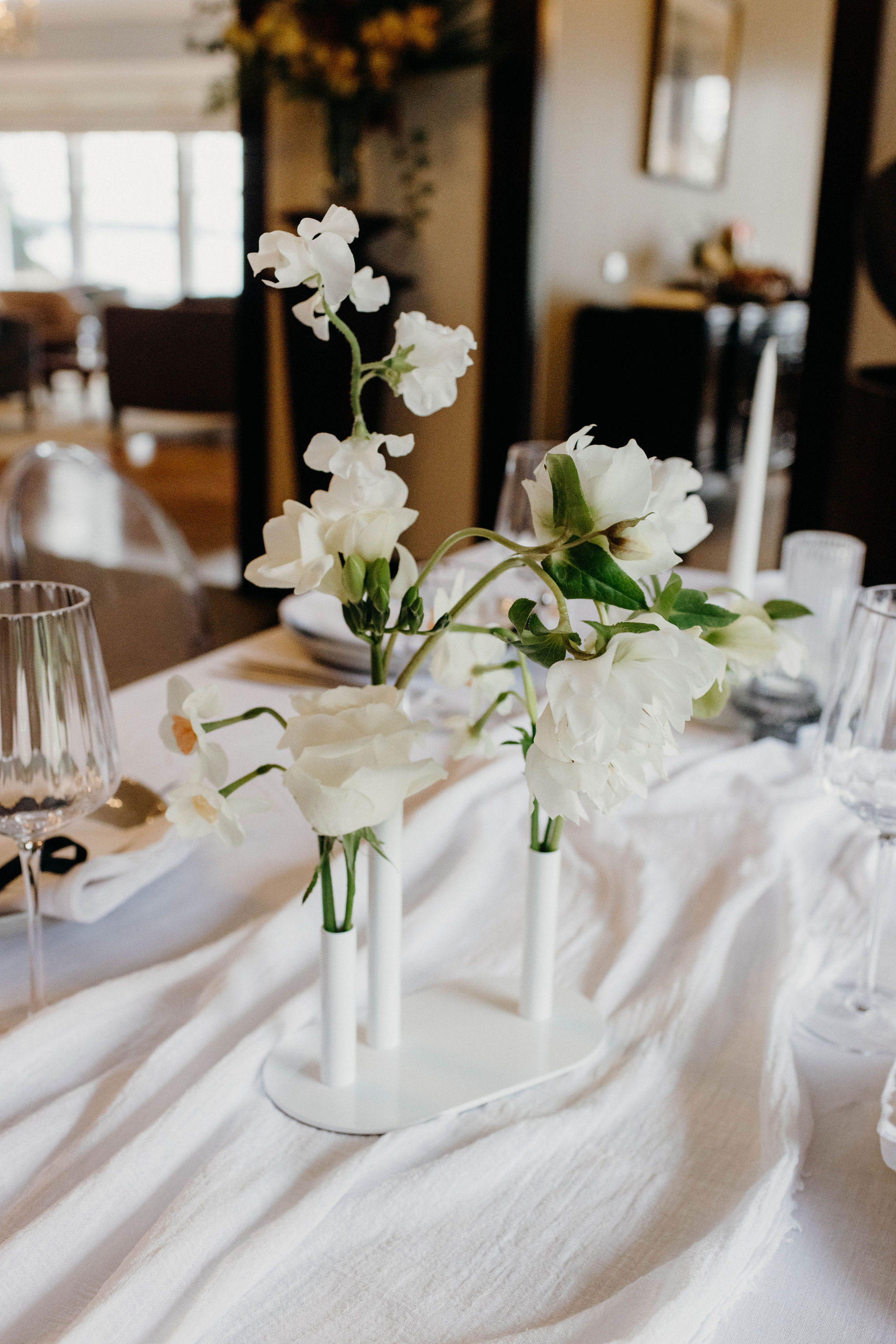 white minimalist bud vase hire auckland nz