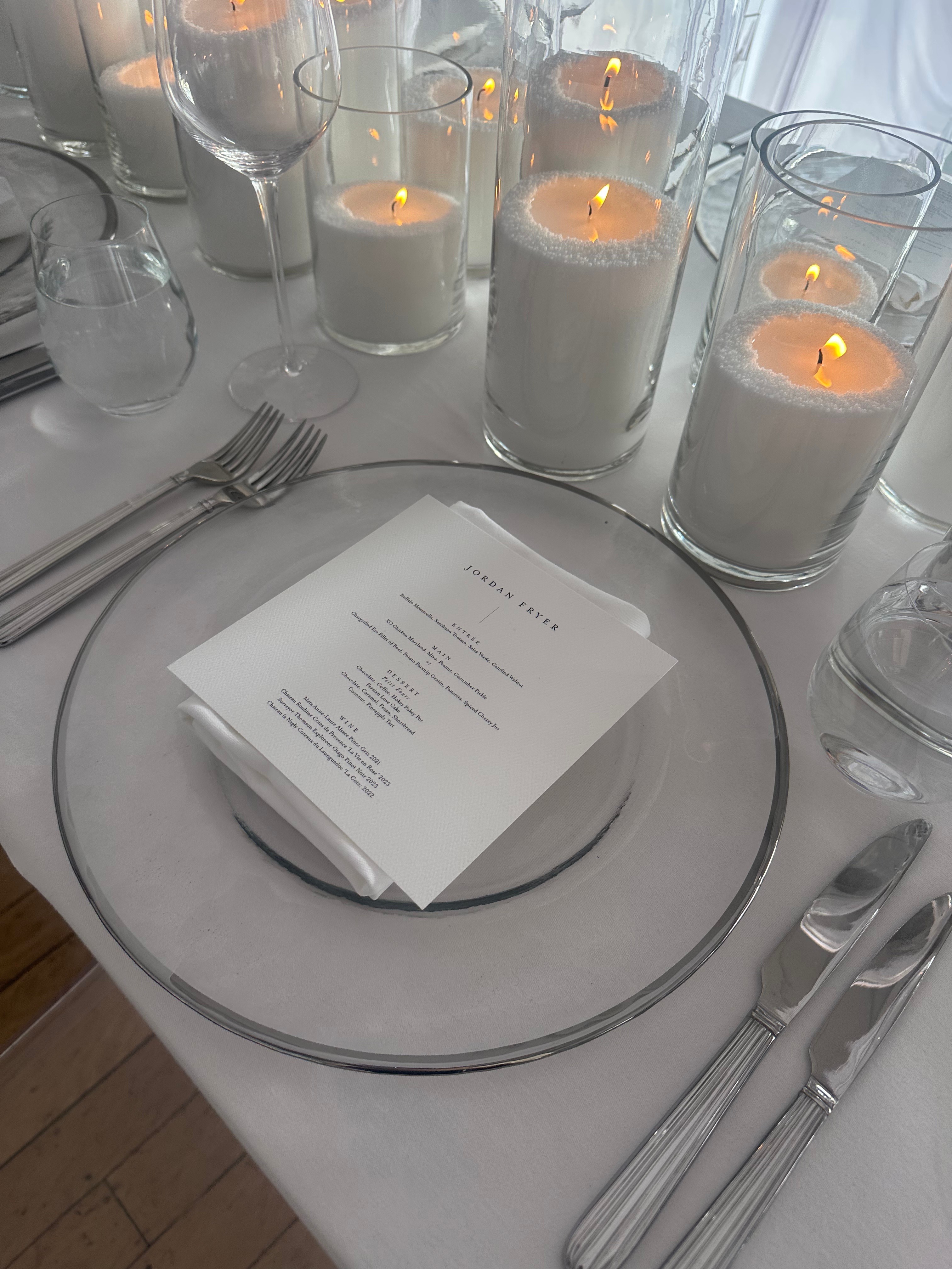 silver thin rim charger plate hire auckland nz